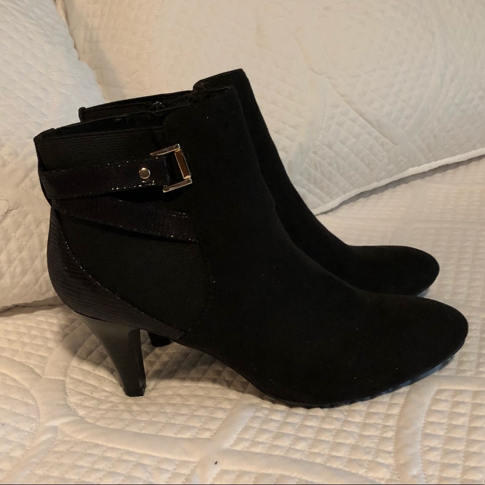 Black boots